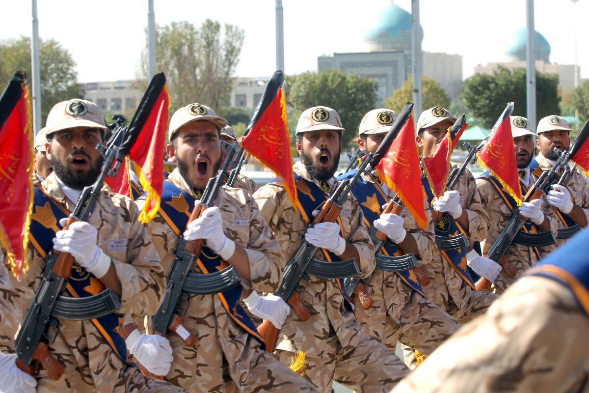 ifmat - While the World Fears Iran's Missiles, What About Its Army_
