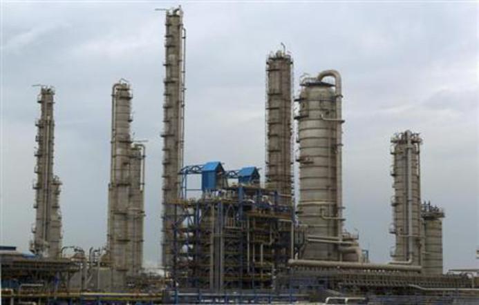 ifmat - US imposes sanctions on Irans petrochemical industry