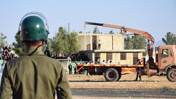 ifmat - Iran executes three men, two in public