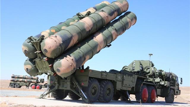 ifmat - Iranian charged with plot to smuggle material from Illinois