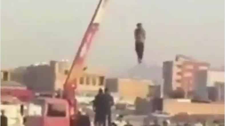 Horrific video shows man hanged by crane in Iran public execution – IFMAT