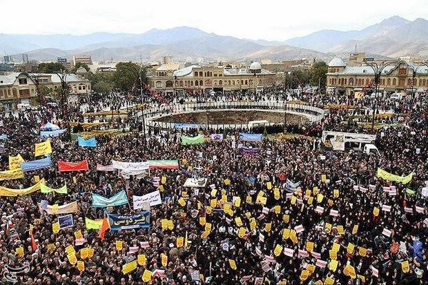 ifmat - Iranians chant Death to American on eve of new US sanctions