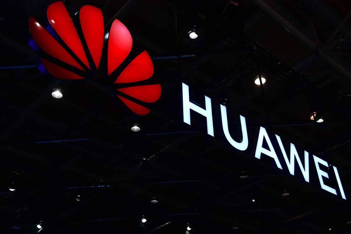 ifmat - Canada arrests top Huawei executive on suspicion of violating Iran sanctions