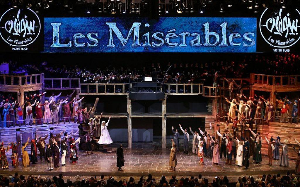 ifmat - Iran stages Les Miserables without female solos