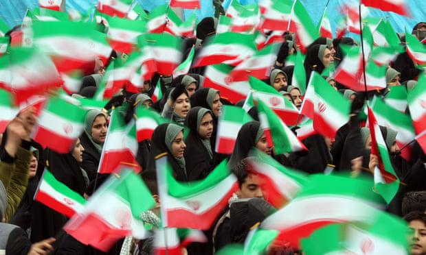 ifmat - Rouhani calls US president idiot as crowds chant Death to America