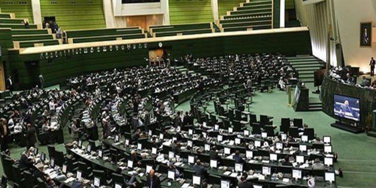 ifmat - Iran MP says unemployment and poverty will lead to regime downfall
