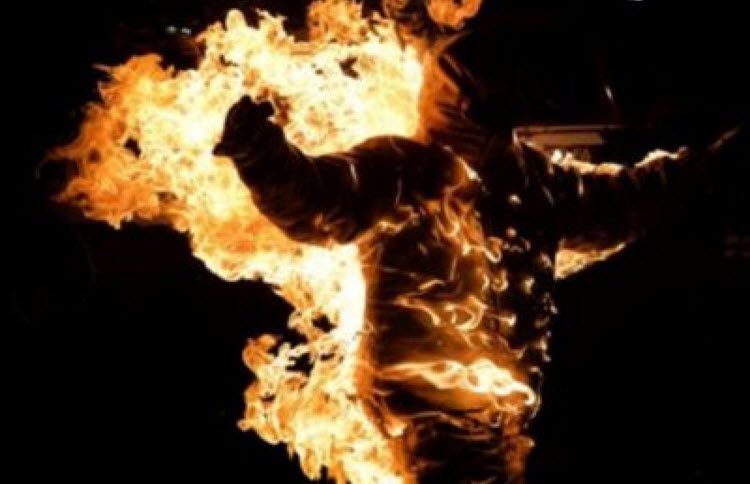 ifmat - Iranian Regime arrest man who self immolated in front of the Communications Ministry