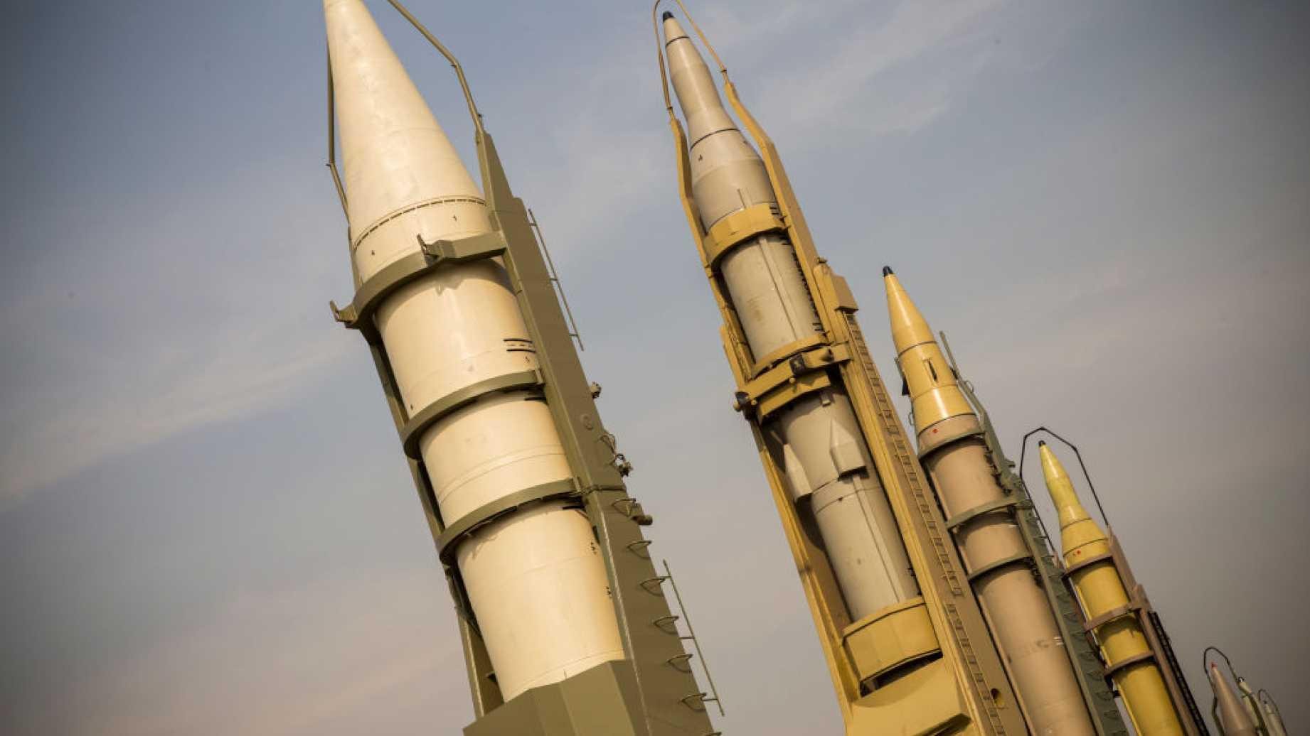 ifmat - Iranian General threatens to destroy military sites with missiles