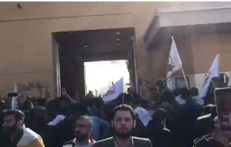 ifmat - Iranian-backed terror chief Qais Khazali leads violent protests at US embassy in Iraq