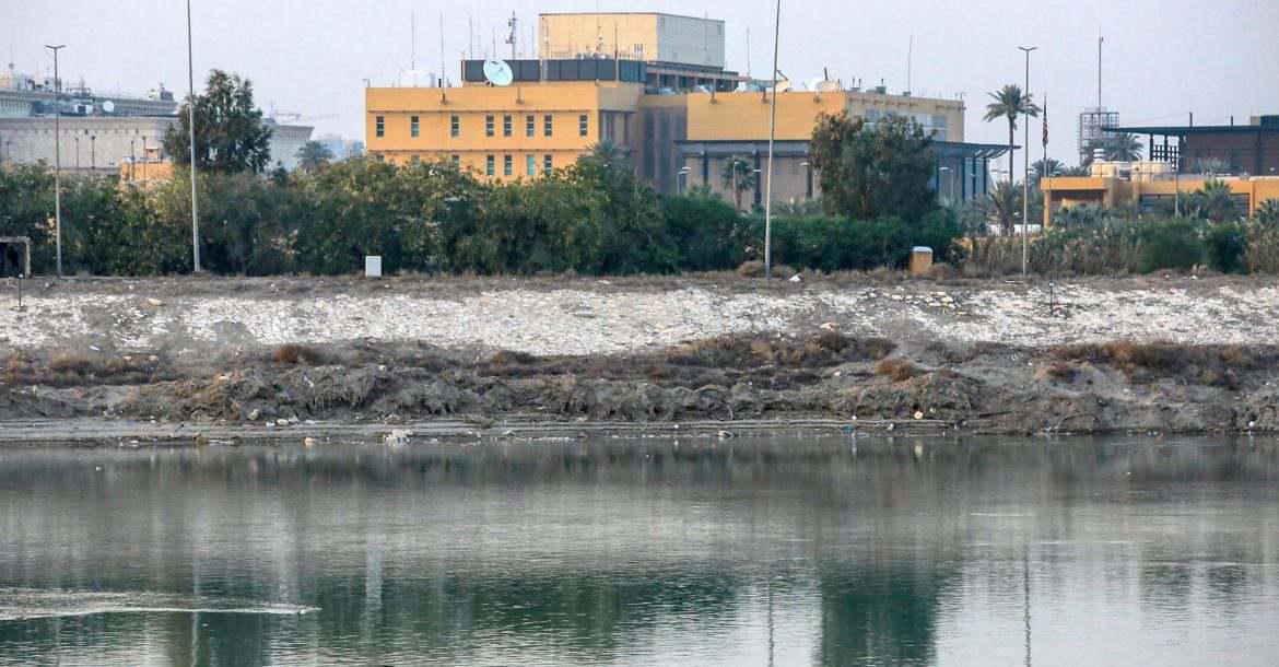 ifmat - Rockets hit US embassy in Baghdad amid standoff with Iran
