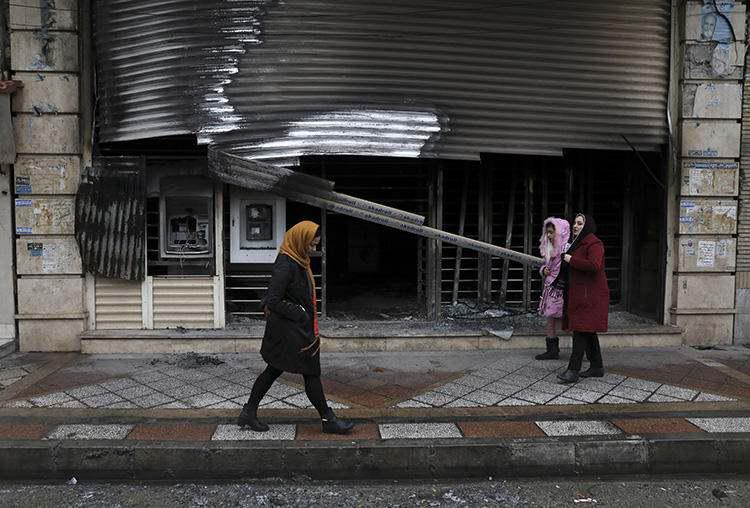 ifmat - Thousands of Iranian workers voice economic grievances in protests