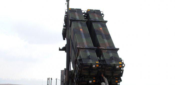 ifmat - Iran guards unveil new naval ballistic missile