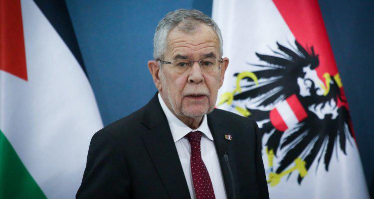 ifmat - Iranian dissidents blast Austrian congratulations to President Raisi