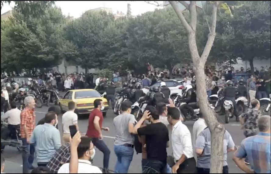 ifmat - Iran Intelligence agents continue arrests of protesters