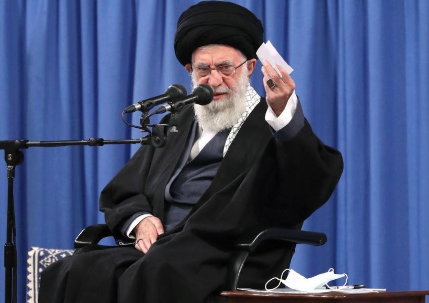 ifmat - Hundreds of activists in Iran blast Khamenei’s ban on Western Vaccines