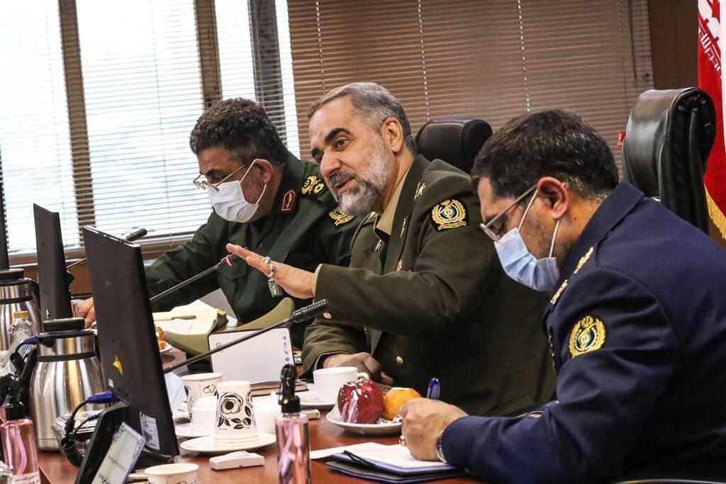 ifmat - Defense Minister praises Iran aviation companies for military role