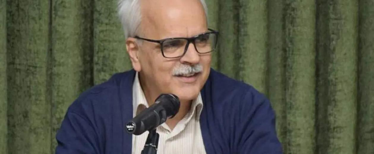 ifmat - Professor stopped at airport from leaving Iran for Yale University