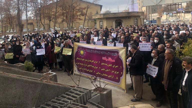 ifmat - Teachers protests sweep across 100 Iranian cities