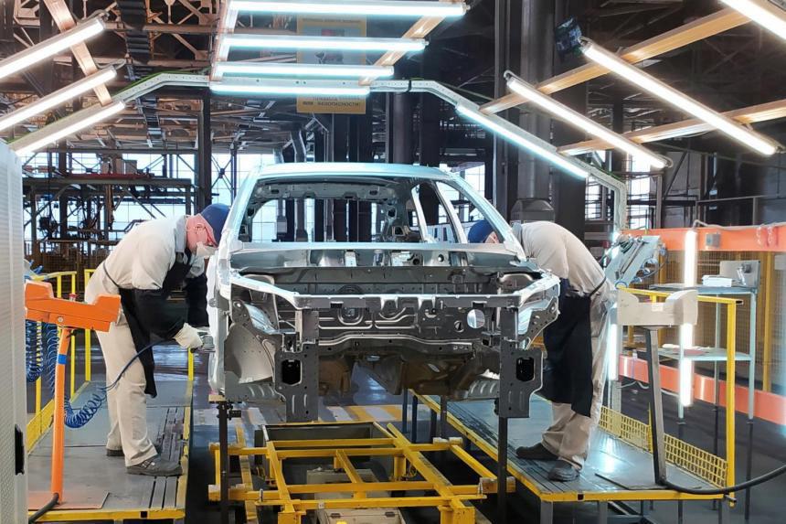 ifmat - Sanction-hit Russian carmaker asks Iran for spare parts
