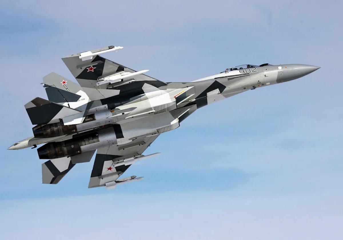 ifmat - Iran looks to Russia for Su-35 fighter jet deal