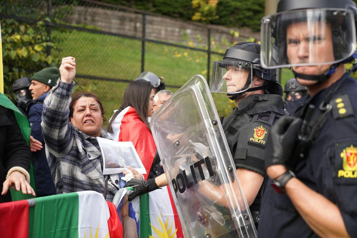 ifmat - Several People Try to Enter Iranian Embassy in Oslo