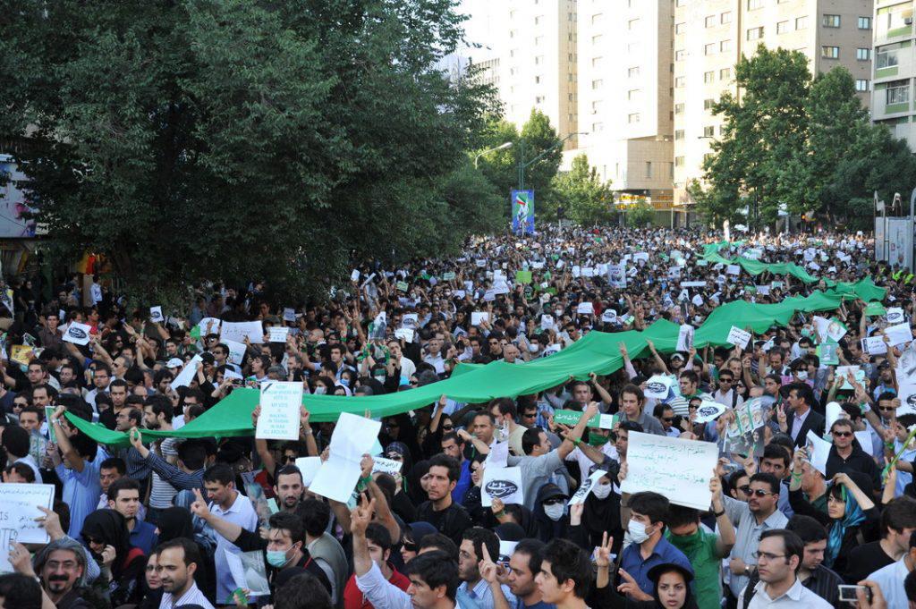 ifmat - Iran Protests Continue on the 18th Day With the Collapse of the Regime Propaganda