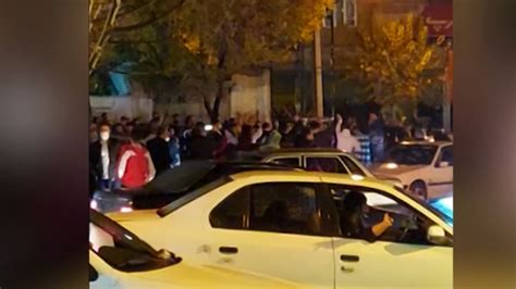 ifmat - Iranian protesters celebrate World Cup defeat