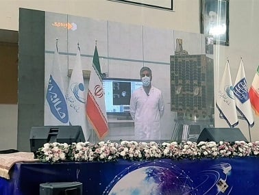 ifmat - Iran presents Nahid-2 and Tolou-3 telecommunication remote sensing satellites